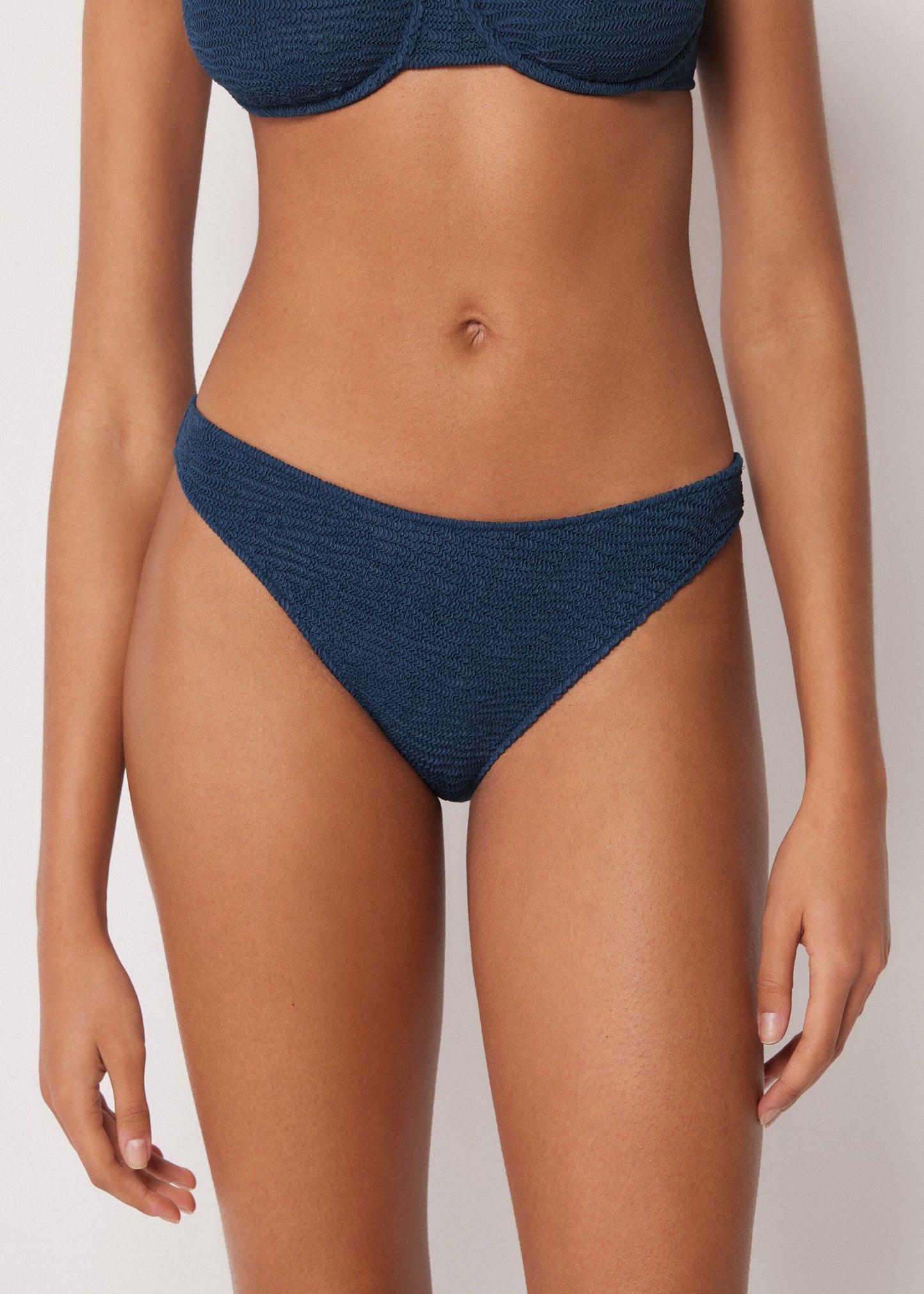 Bikini Bottoms Crinkle Waves
