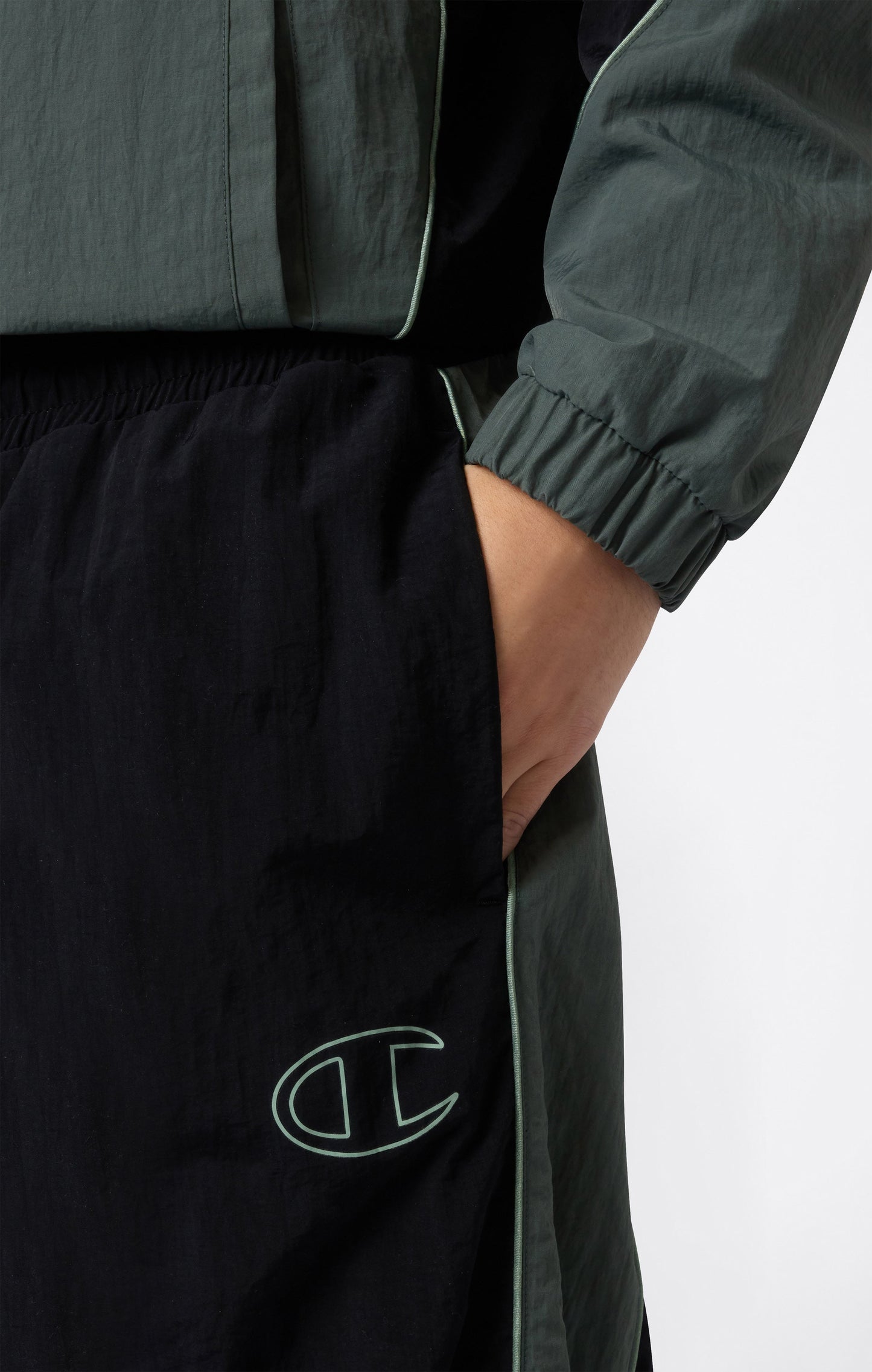 Men's Loose Fit Woven Nylon Pants