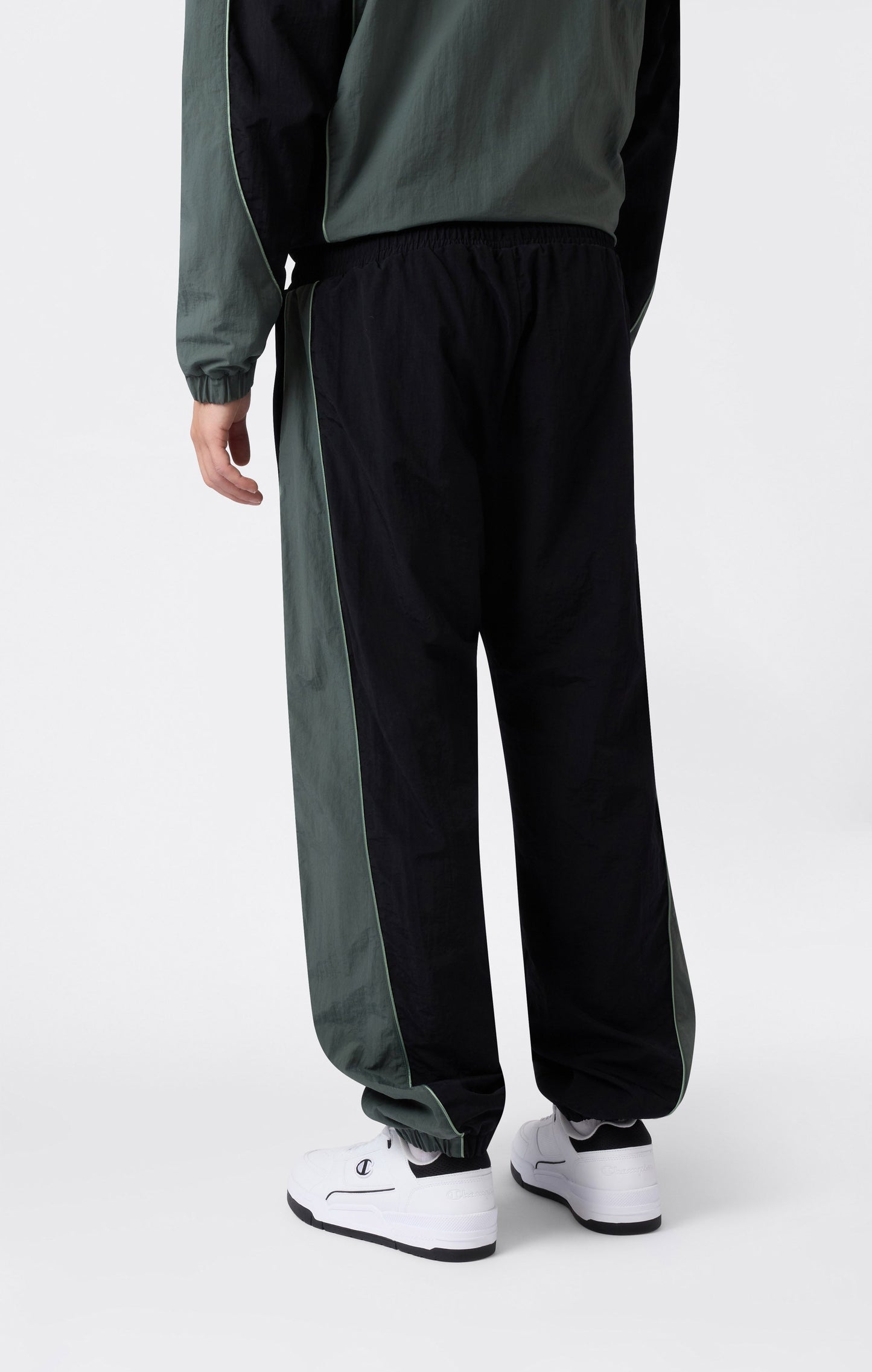 Men's Loose Fit Woven Nylon Pants
